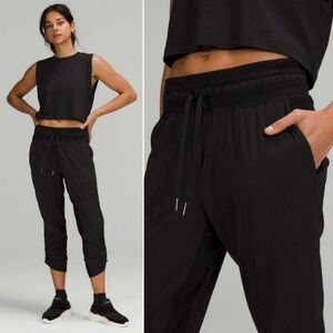 Lululemon Dance Studio Crop 25” Lightweight Performance Pant Black 4
